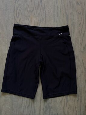 Black NIKE Biker Athletic Workout Shorts Women’s Size MEDIUM M